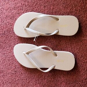 Old navy flip flops